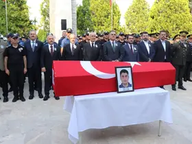 Aydınlı şehit polis memuru Denizli’de toprağa verildi
