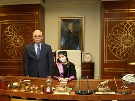 AYM Başkanı Özkaya, lösemi tedavisi gören çocukları misafir etti
