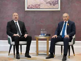 Azerbaycan Cumhurbaşkanı Aliyev, Ermenistan Başbakanı Paşinyan ile Bişkek’de görüştü
