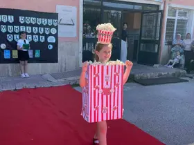 Babaeski’de öğrencilerden atıkları sanata dönüştüren defile

