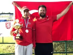 Babasıyla avda başladı, Dünya Şampiyonu oldu
