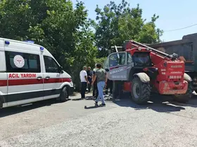 Bafra’da iş makinesi ile kamyon çarpıştı: 1 yaralı
