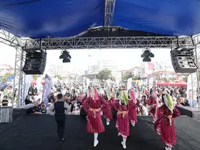 Bağcılar’da 3. Çocuk Şöleni ve Maratonu renkli görüntülere sahne oldu
