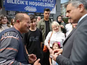Bakan Çiftçi’ye tespih hediye etti
