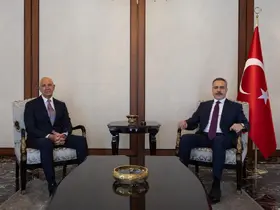 Bakan Fidan ABD'nin Suriye Özel Temsilcisi Barrack'ı kabul etti