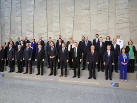 Bakan Güler, NATO savunma bakanlarıyla aile fotoğrafına katıldı
