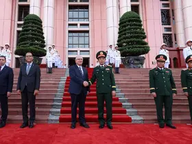 Bakan Güler, Vietnamlı mevkidaşı Phan ile görüştü
