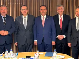 Bakan Kacır, IFC heyeti ile bir araya geldi