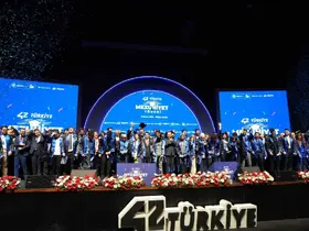 Bakan Kacır, yeni nesil 407 yazılımcı gencin heyecanını paylaştı
