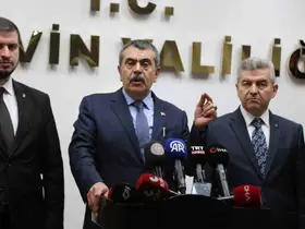 Bakan Tekin: "Özgür Özel kadar midesi geniş değilim"
