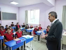 Bakan Tekin’den Yalova’da okul ziyareti
