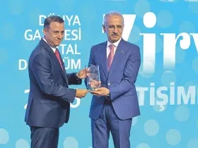 Bakan Uraloğlu Dönüşüm Zirvesi’nde açıkladı: "5G abone sayısı İki buçuk ayda 40 milyonu aştı"
