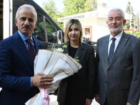 Bakan Uraloğlu: "Milli elektrikli trenin seri üretimine yıl sonu itibarıyla başlayacağız"
