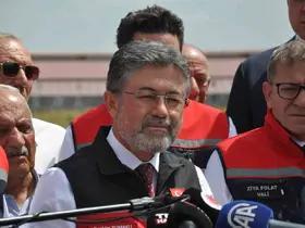 Bakan Yumaklı Kars’ta GEKİS’i tanıttı: Büyükbaş hayvancılıkta "dijital kimlik" dönemi başladı
