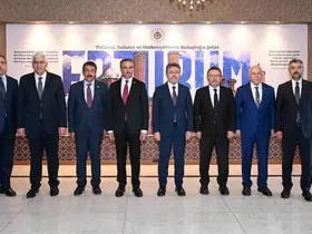 Bakan Yumaklı Valilik ve Büyükşehir Belediyesi’ni ziyaret etti

