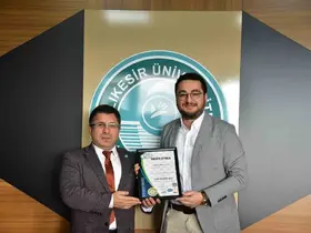 Balıkesir Üniversitesine, ISO 9001 belgesi
