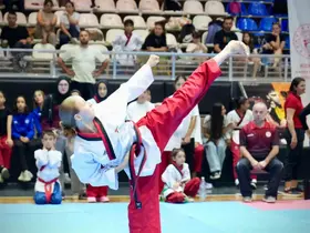 Balıkesır’de 15 Temmuz ruhu ile taekwondo poomsae heyecanı başladı
