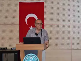 Balıkesir’de Charles Peirce’in Göstergebilimi ve Metaforları konuşuldu
