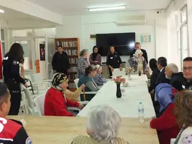 Balıkesir’de huzurevi sakinlerine ziyaret

