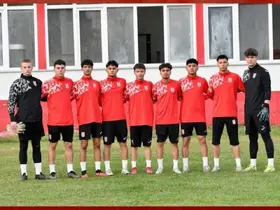 Balıkesirspor’da alt yaş kategorilerinden 9 futbolcu A takıma alındı
