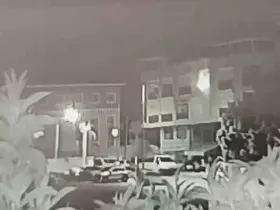 Balkonda oynayan çocuğun ateşle oyunu alt kattaki döşeme atölyesini küle çevirdi
