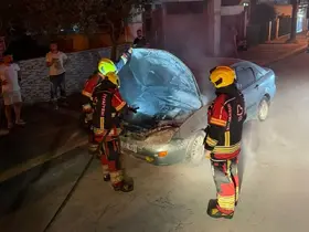 Bandırma’da araç yangını söndürüldü
