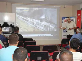 Bandırma’da yükümlülere basın özgürlüğü ve gazetecilik anlatıldı
