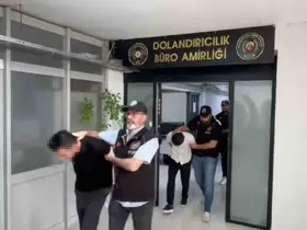 Bankacı kılıklı dolandırıcılara dev operasyon: 53 tutuklama
