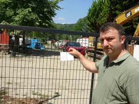 Başına dert olan lüks cip satışa çıkarıldı
