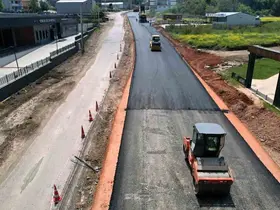 Başiskele’de Hoca Ahmet Yesevi Caddesi 2x2 şeritli hale getiriliyor
