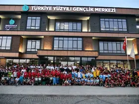 Başiskele’de spor kulüplerine malzeme desteği
