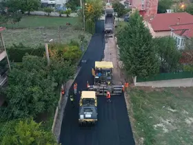 Başiskele’de üstyapı çalışmaları sürüyor
