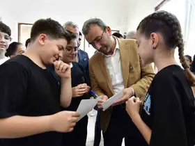 Başkan Ahmet Cin’den üniversiteyi kazanan gençlere müjde: 15 bin liralık eğitim desteği başladı
