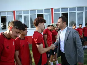 Başkan Akın’dan Balıkesirspor’a sezon öncesi moral ziyareti
