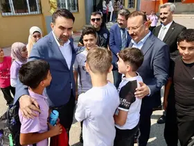 Başkan Aldemir, öğrencilerin heyecanına ortak oldu
