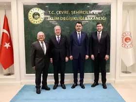 Başkan Büyükkılıç, Bakan Kurum ile projeleri paylaştı
