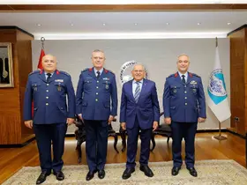 Başkan Büyükkılıç, Kayseri’nin yeni atanan komutanlarını ağırladı
