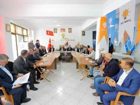 Başkan Büyükkılıç’tan üç ilçede saha mesaisi: Muhtarların taleplerini yerinde dinledi
