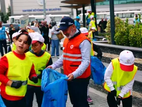 Başkan Çolakbayrakdar: "Daha güzel bir gelecek için durmadan çalışıyoruz"
