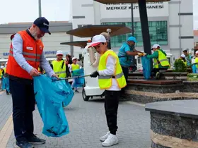 Başkan Çolakbayrakdar: "Daha temiz çevre için durmadan çalışıyoruz"
