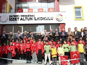 Başkan Çolakbayrakdar: "Eğitim için ne gerekiyorsa her zaman hazırız"
