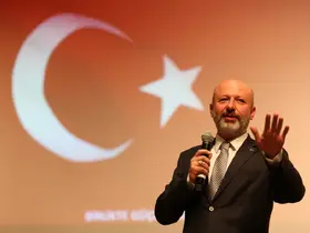 Başkan Çolakbayrakdar: "Tarihi zaferlerle dolu bir milletiz"
