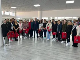 Başkan Ercan’dan sabah sporuna katılan kadınlara sürpriz hediye
