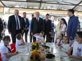Başkan Faruk Özlü: "Eğitim bizim birinci önceliğimiz"
