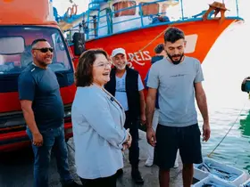 Başkan Gençay, avdan dönen balıkçıları karşıladı
