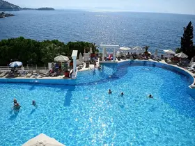 Başkan Günel "Birlikte güçlüyüz, turizmcilerimizin yanındayız"
