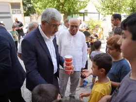 Başkan Hallaç, Muhammediye Camii’nde minik gönüllere dokundu
