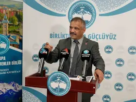 Başkan Hızar: "3 bin kilometre uzaktayız ama yüreğimiz yandı"
