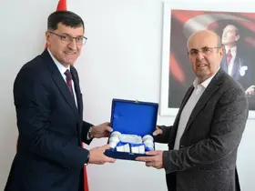 Başkan Kahveci’den Kırşehir Belediye Başkanı Ekicioğlu’na ziyaret
