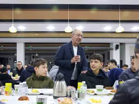 Başkan Kavuş, hafızlık yolcularıyla sahur sofrasında buluştu
